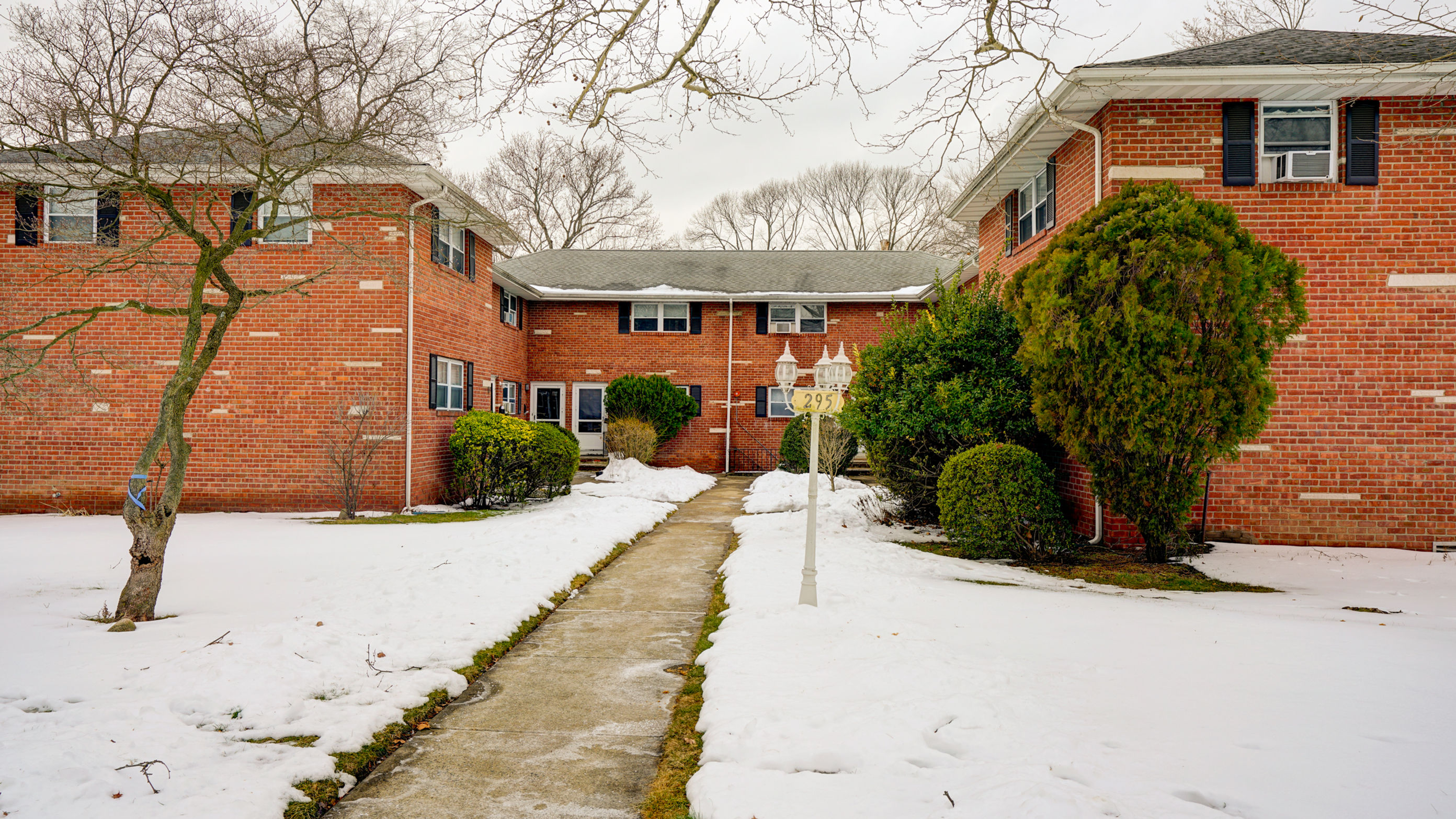 295 Tenafly Rd, Tenafly, NJ, 07670